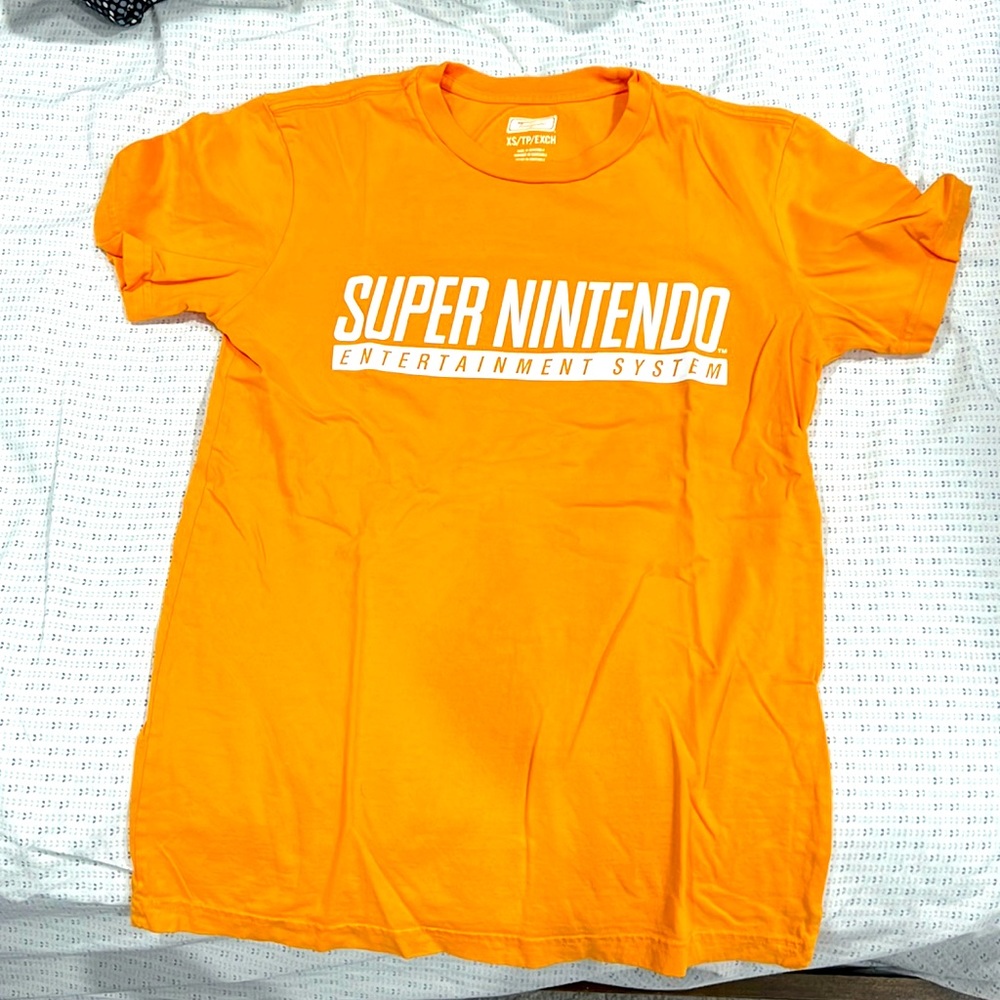 Super Nintendo Tee Shirt XS